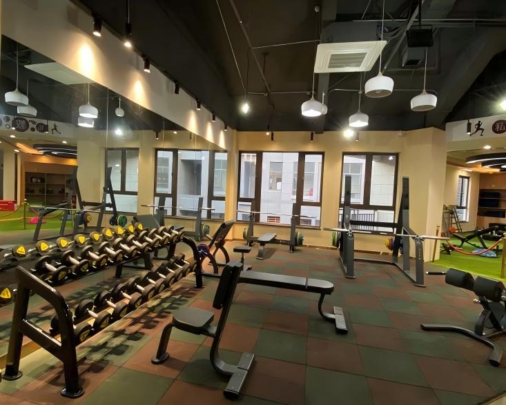会所健身房.jpg